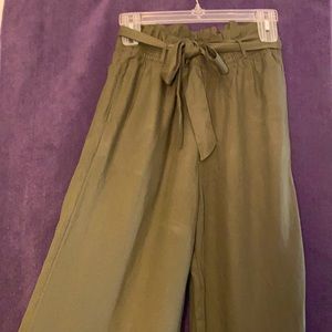 Hollister lose fit pant